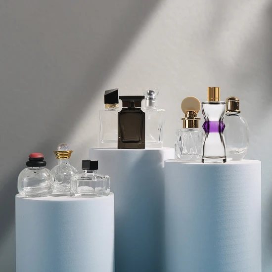 Bouteille de parfum en verre transparent personnalisée, 10ml, 35ml, 50ml, 100ml, bouteille carrée en verre de 80ml, bouteilles d'aromathérapie, bouteille de lotion cosmétique